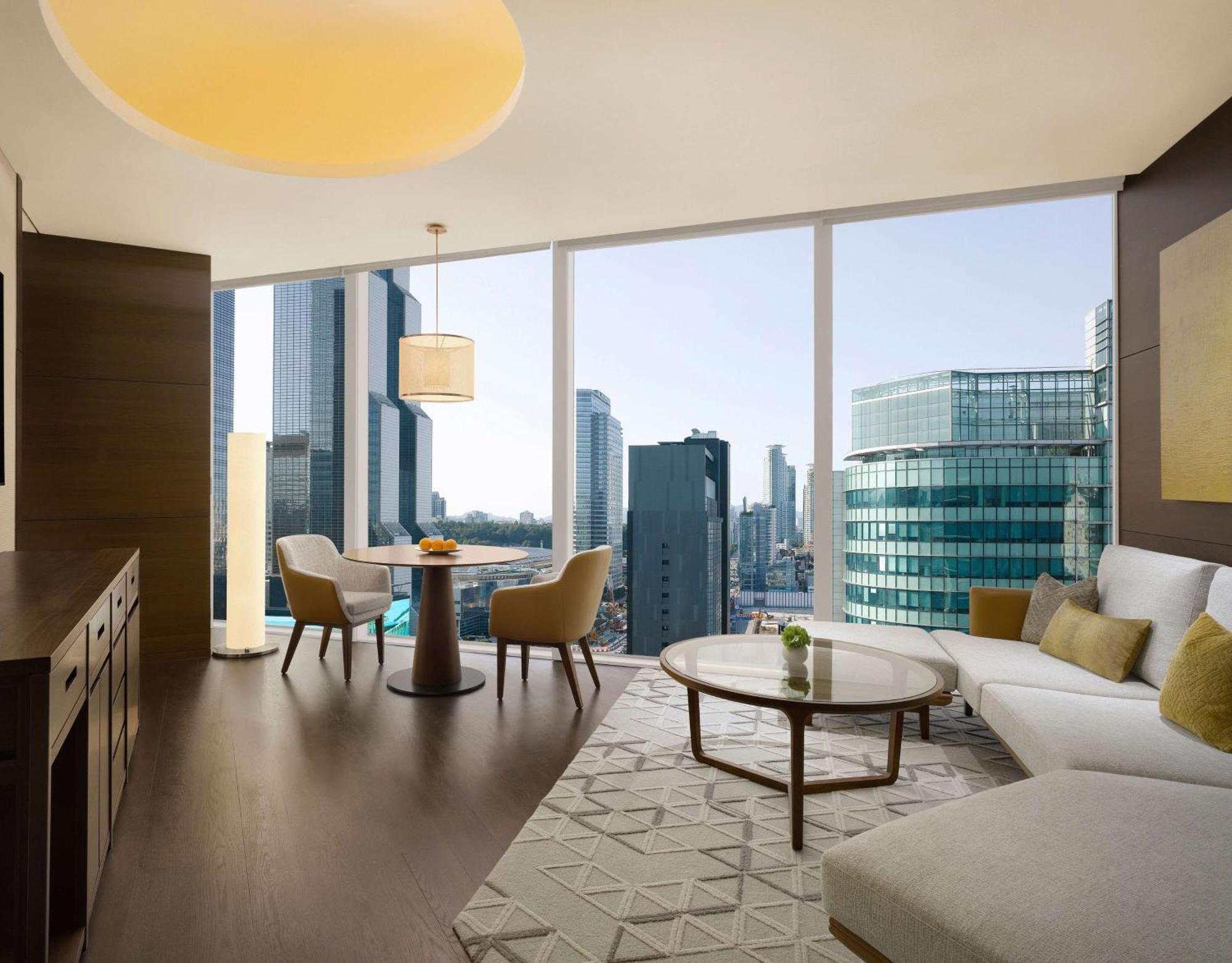 Park Hyatt 5*